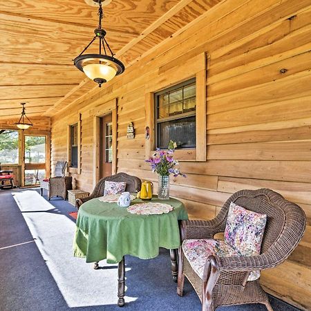 Honey House Cabin - A Quiet Countryside Retreat! Nappanee ภายนอก รูปภาพ